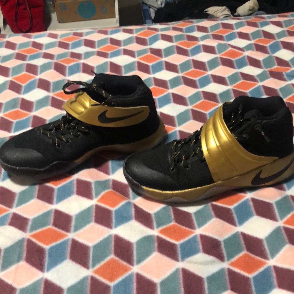 Nike basketball shoes